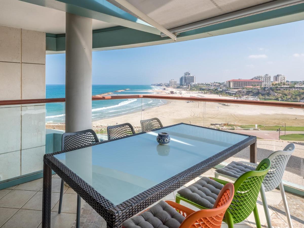 Front Of Beach Next Ritz Hotel - 3 Bedroom& 3 Bathroom Herzliya Bagian luar foto